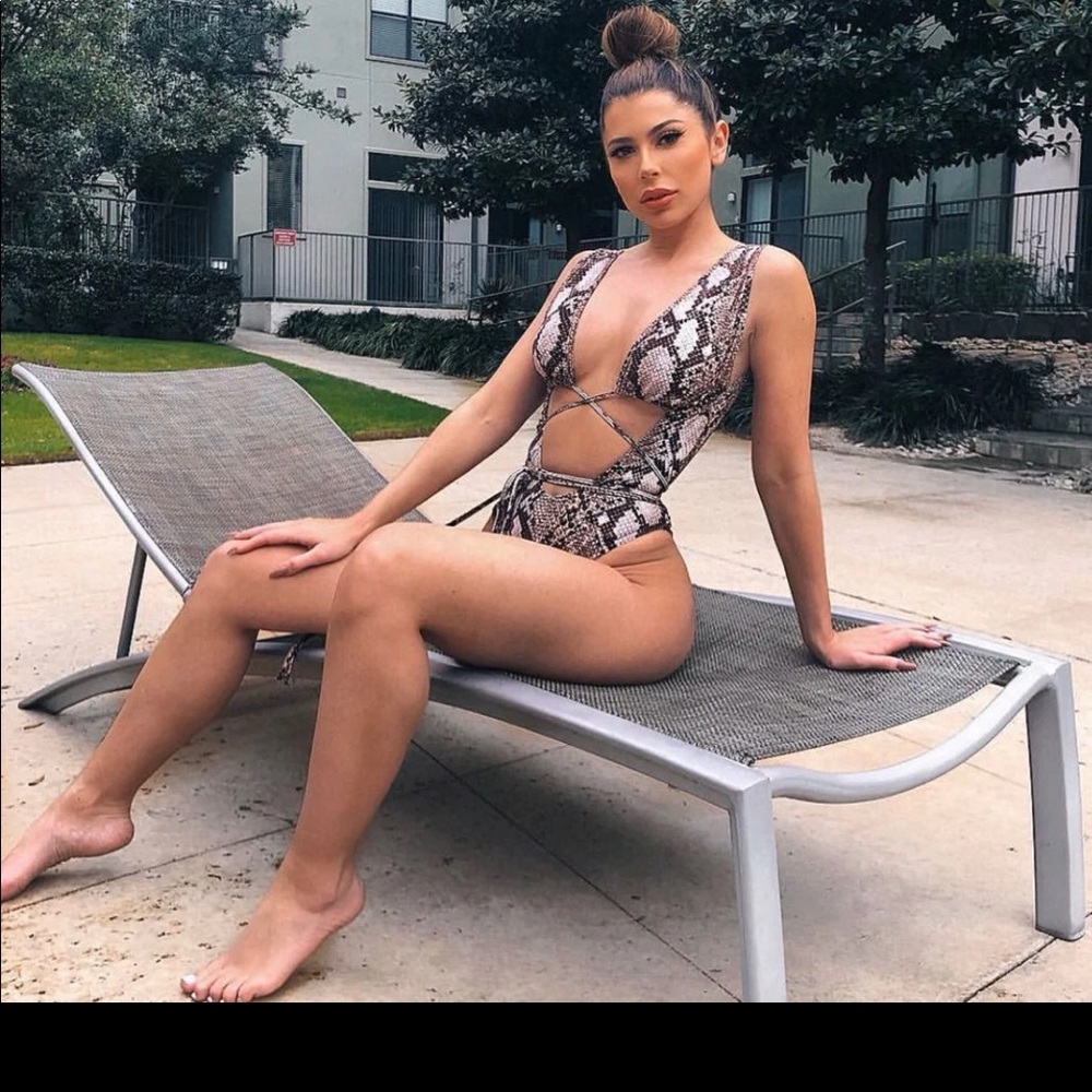 ❌SOLD❌ PrettyLittleThing snakeprint